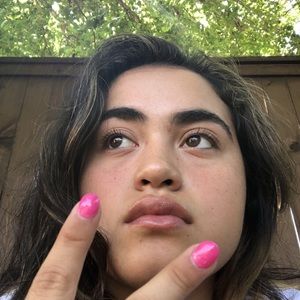 Meet your Posher, Juliana